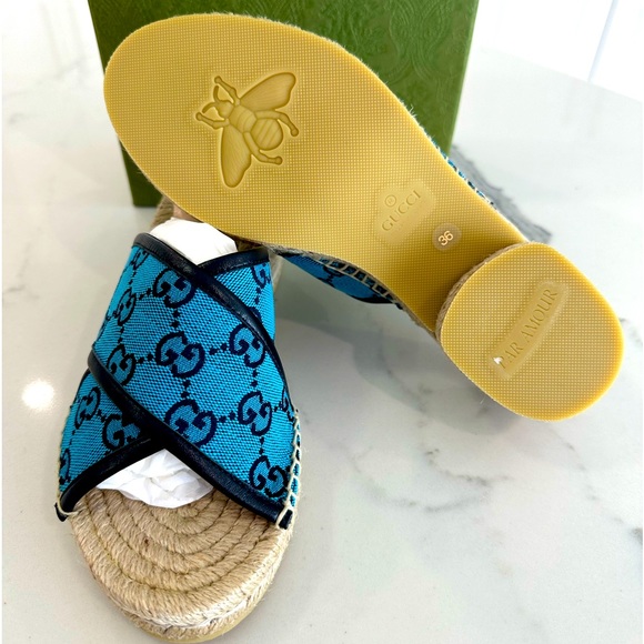 Gucci Multicolor GG Supreme Espadrille Sandals - Picture 6 of 10